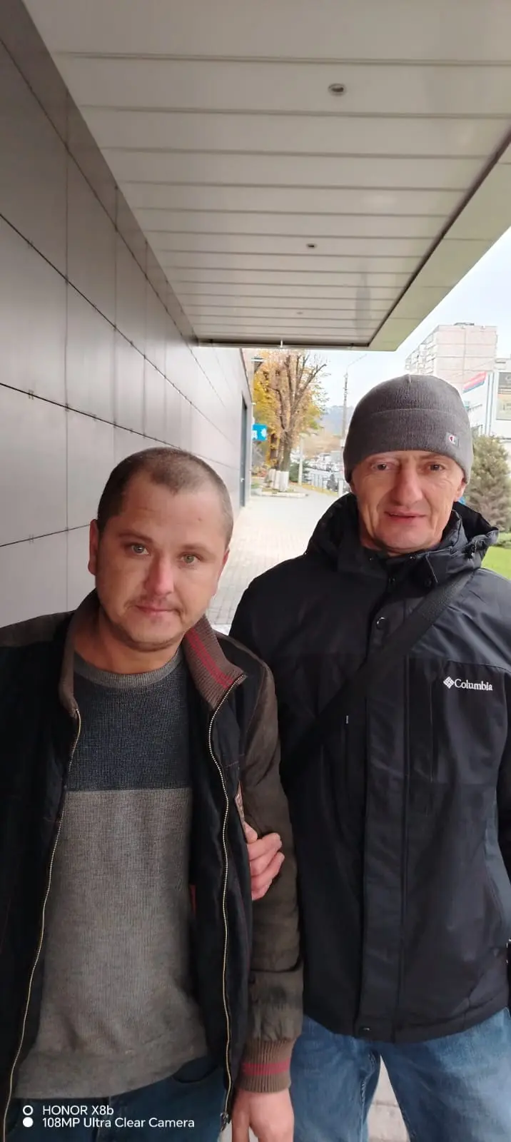 Волонтёры «Нерабочего дома» ежедневно ищут людей, которым нужна помощь